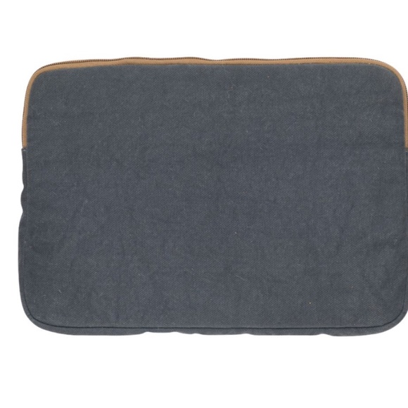 NWT - Medium - Laptop Sleeve - Zipper Closure - Blue - 14.5" x 10.5" - Picture 2 of 3